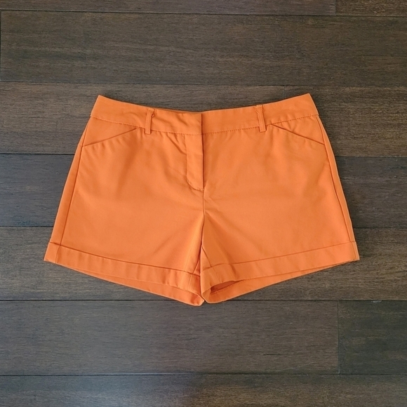 Versona Modern Fit Bright Orange Mid-Rise Cuffed Chino Shorts Women's Size 8 - Picture 1 of 8